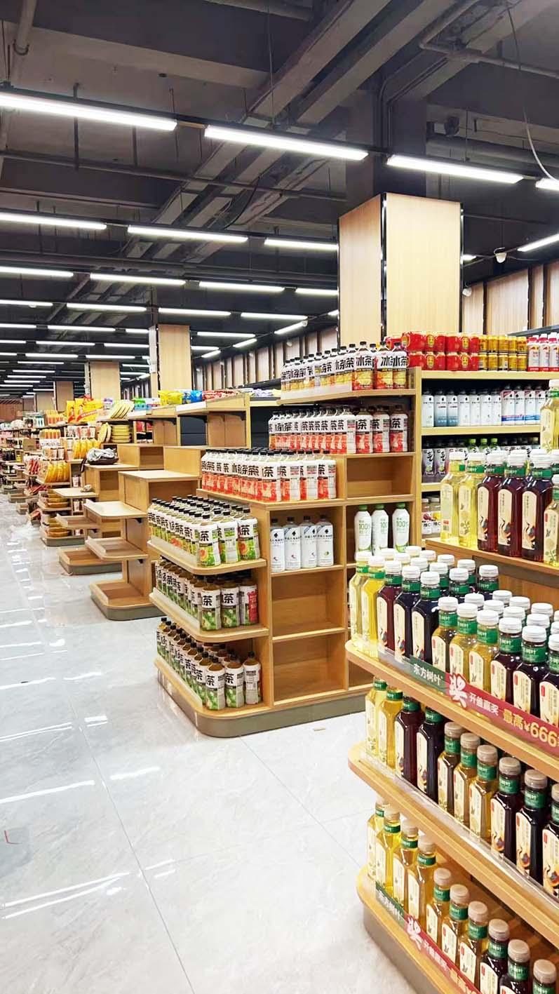 舊菜場變身‘生鮮集市’，‘菜籃子’越拎越舒適，日用百貨銷售煥新顏